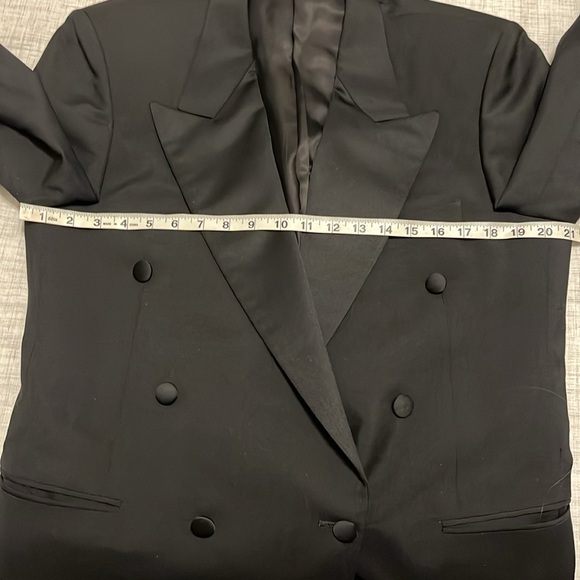 Vintage Longchamp black tuxedo blazer - Picture 10 of 12